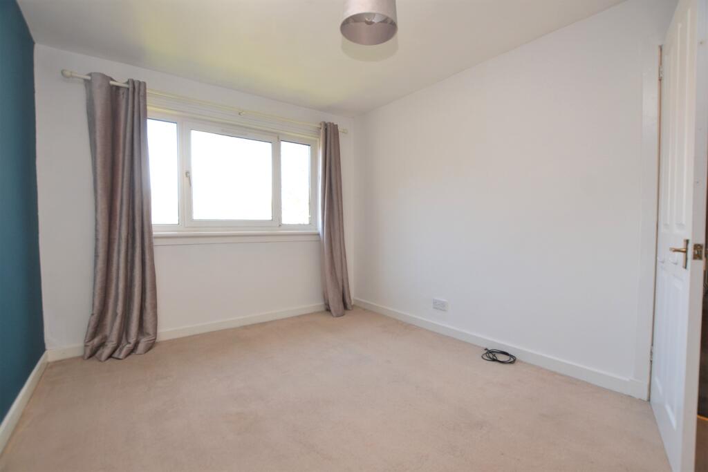 Apartment in Edinburgh - More