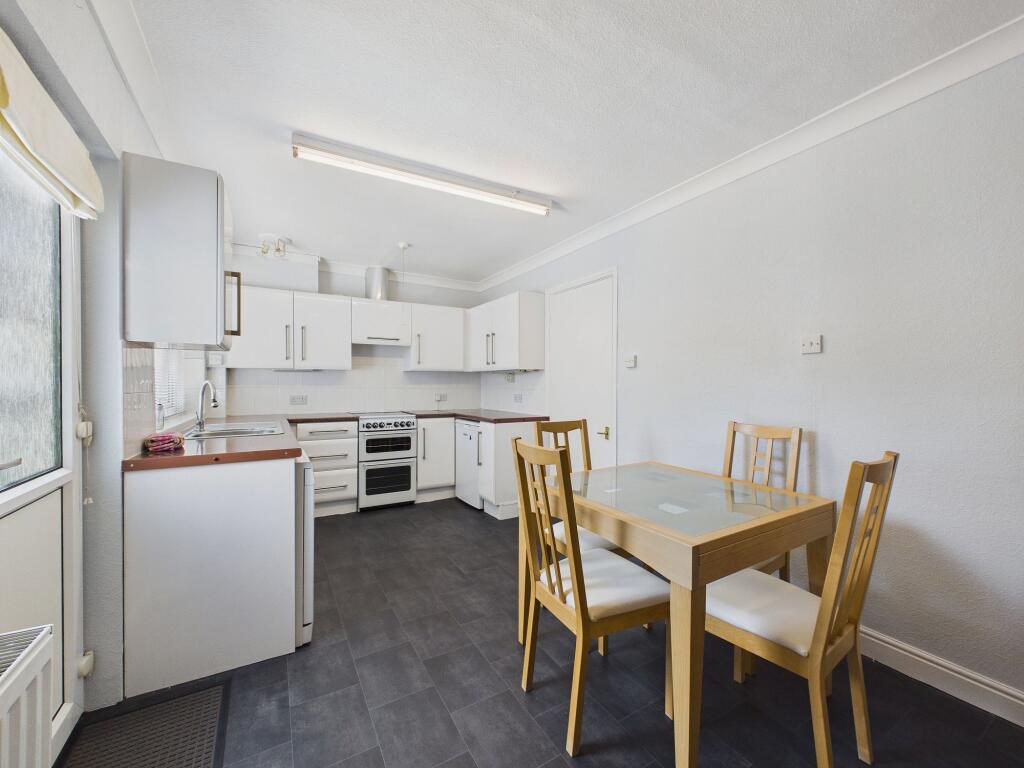 Main image of property: Allington Place, Handbridge, CH4