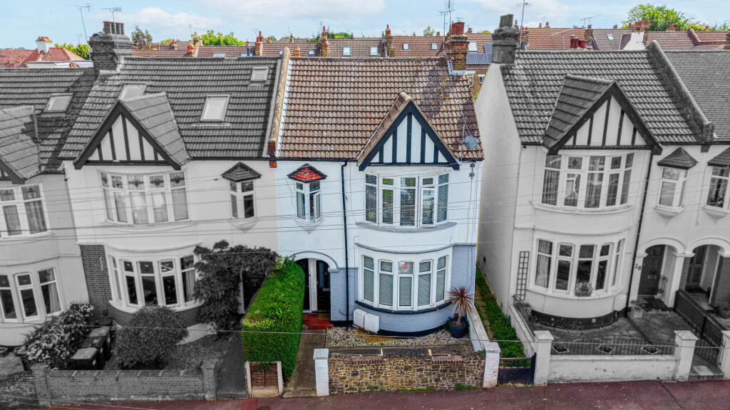 Main image of property: Dawlish Drive, Leigh-On-Sea