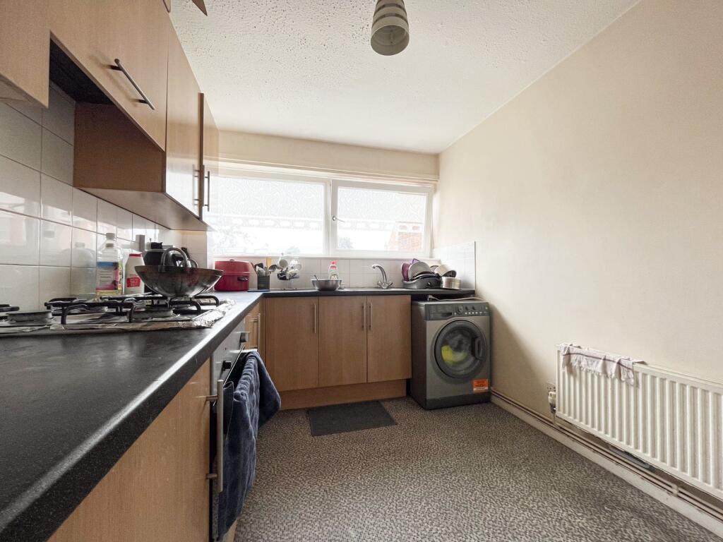 Cliftonville Court, Cliftonville, Northampton, NN1 photo 4