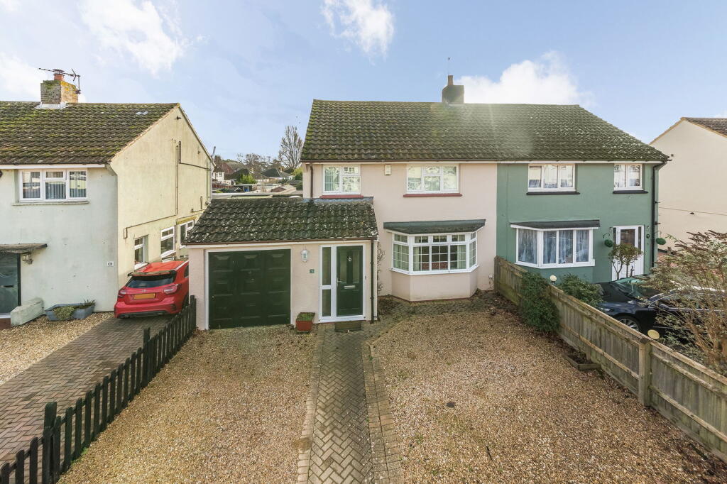 Main image of property: Shadwell Road,Berinsfield,Wallingford,OX10 7PN