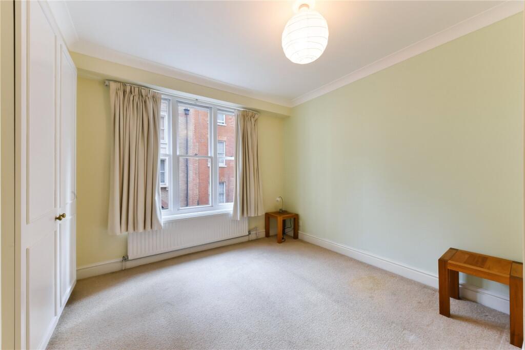 Apartment in London - View 5