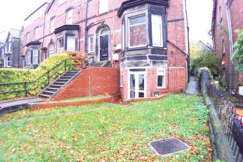 Apartment in Leeds - View 3