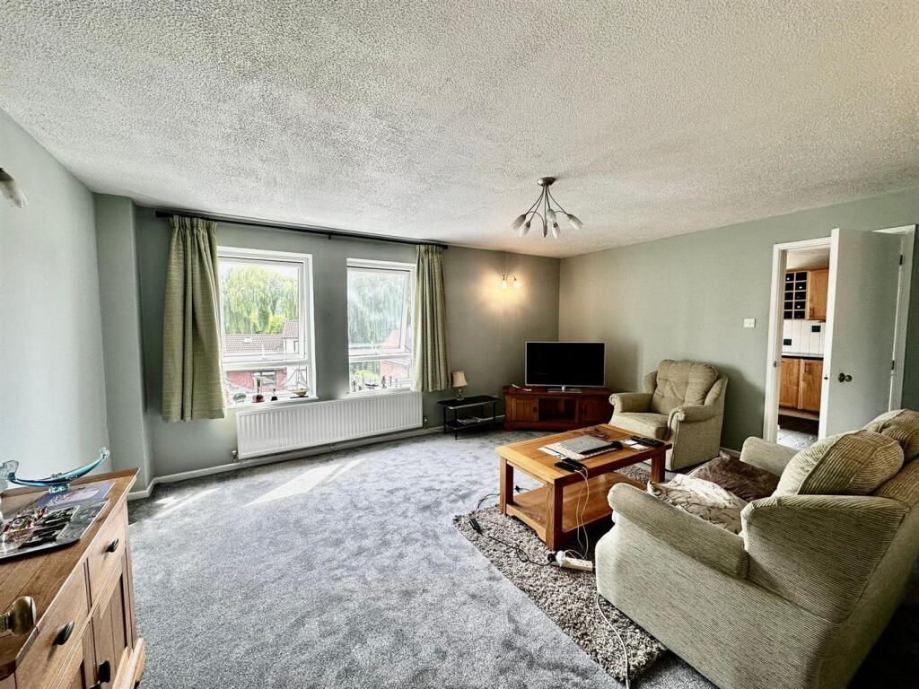 Apartment in Warrington - View 4