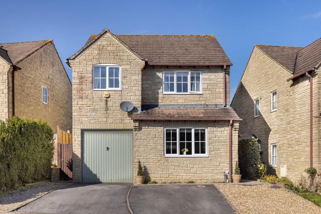 Main image of property: Geralds Way, Chalford, GL6