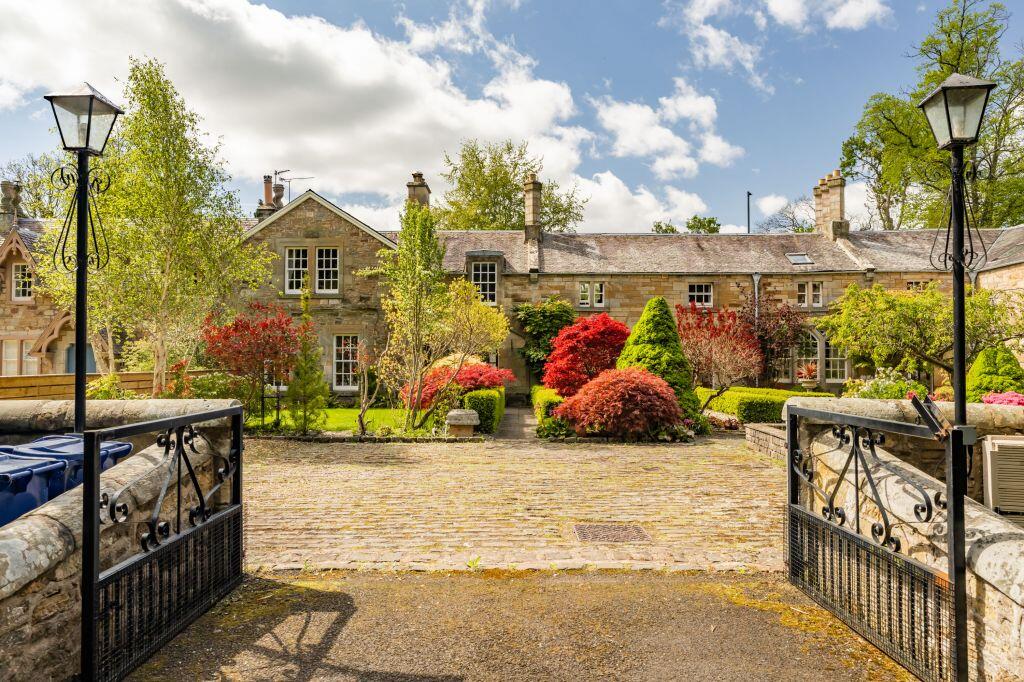 1 The Stables, Newbattle Road, Eskbank EH22 3LJ photo 4