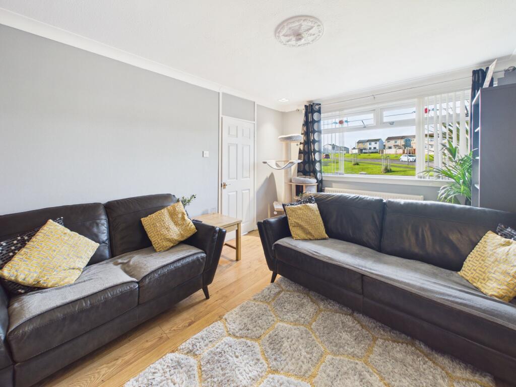 House in Shawsburn, Hareleeshill, Millburn - View 4