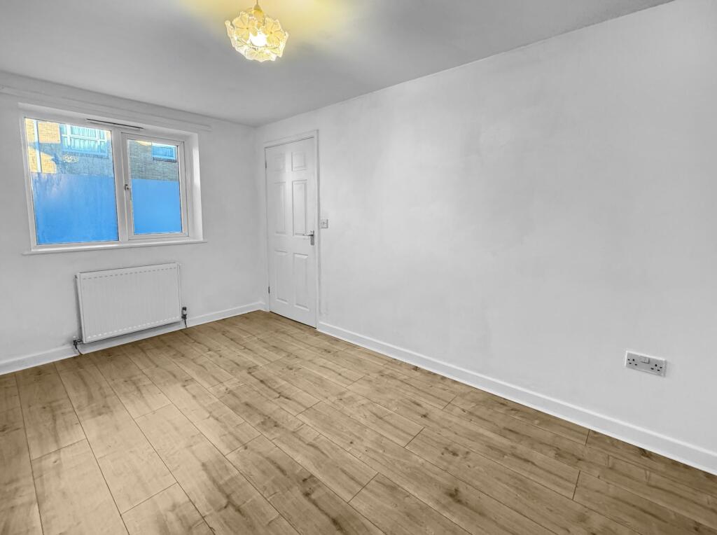 Apartment in Portsmouth - More