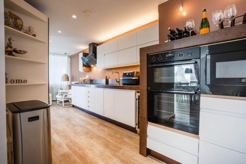 Apartment in Bournemouth - More