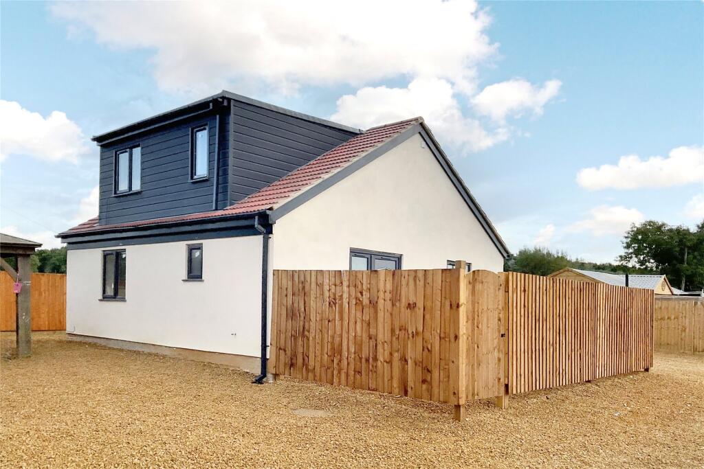 Main image of property: Radclive Road, Gawcott, Buckinghamshire, MK18