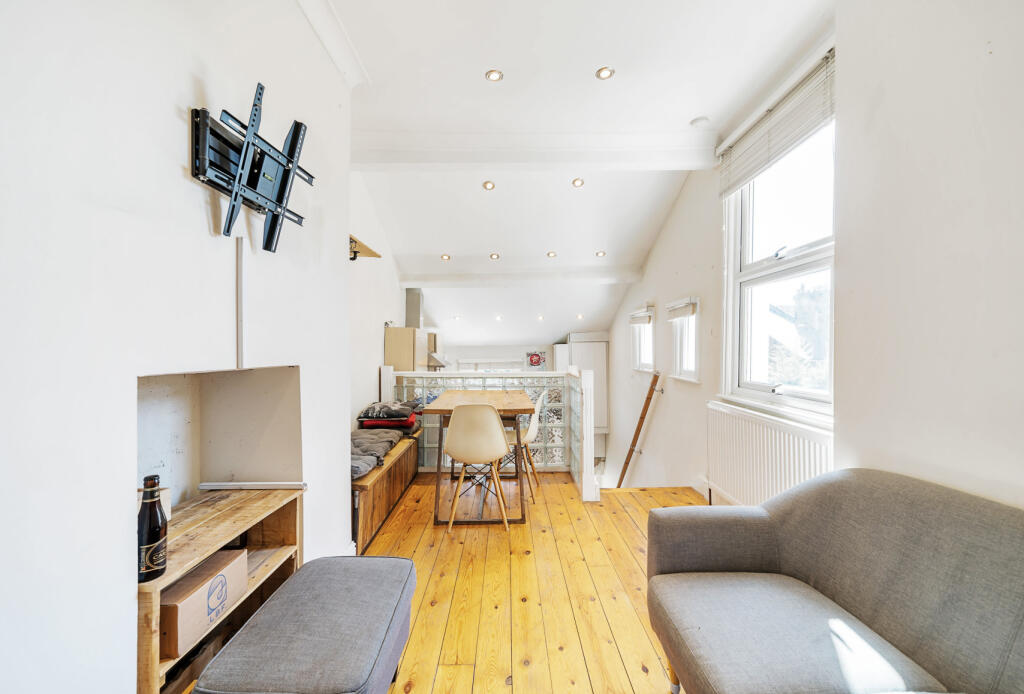 Main image of property: Danbrook Road, London, SW16
