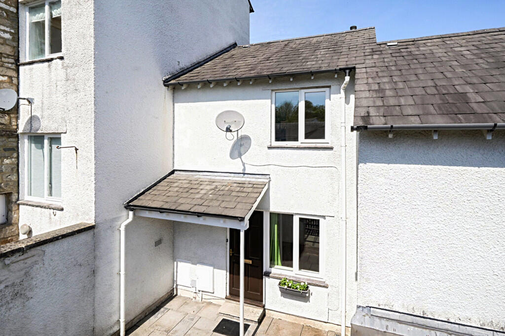 Main image of property: 29 High Fellside, Kendal, Cumbria, LA9 4JG