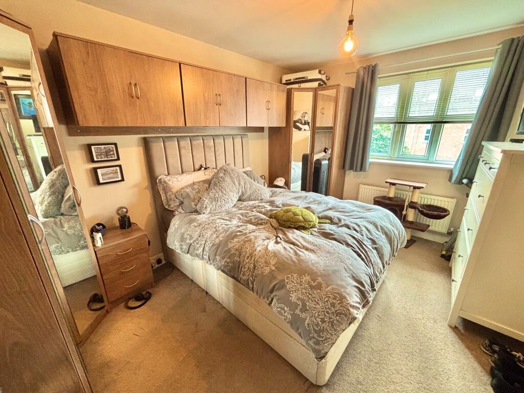 Apartment in Tameside, Greater Manchester - View 5