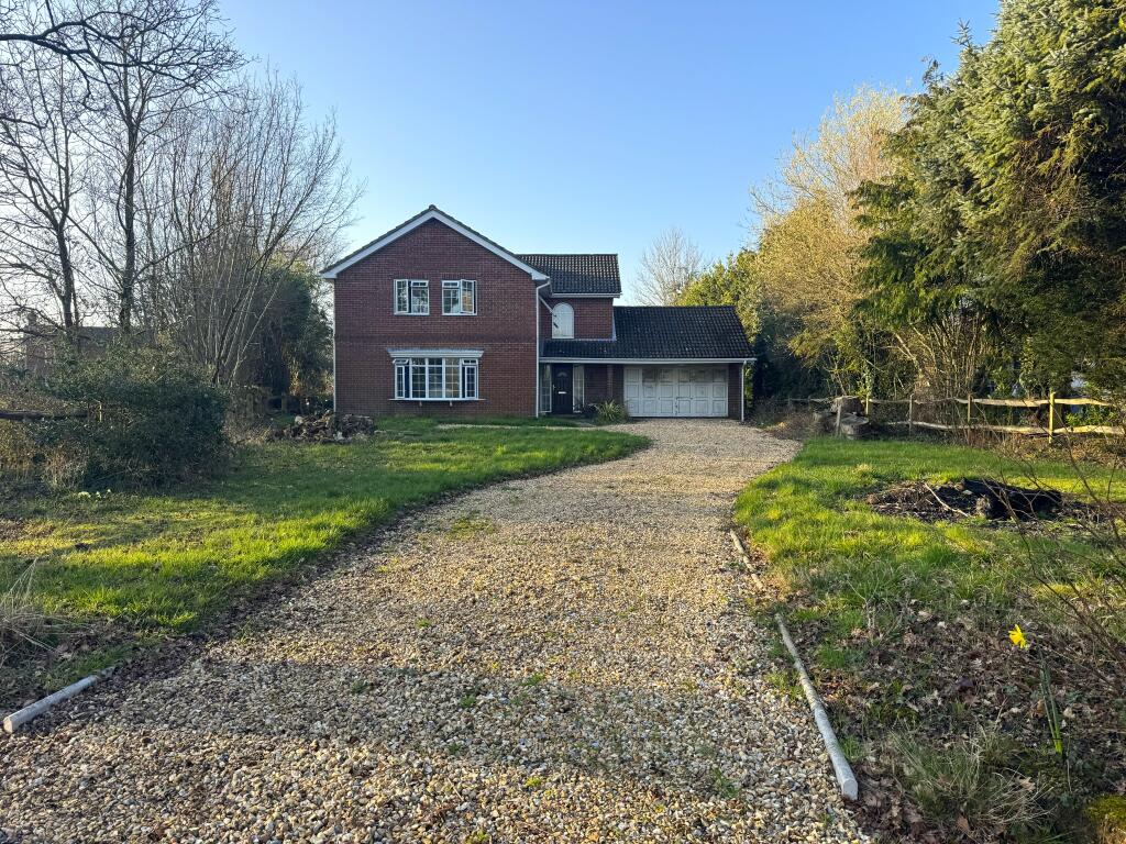 House in Eastleigh, Fair Oak and Horton Heath - View 2