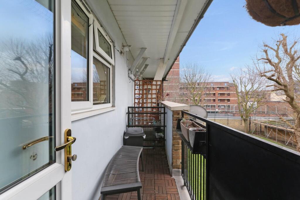 Main image of property: Lowth Road, London, SE5