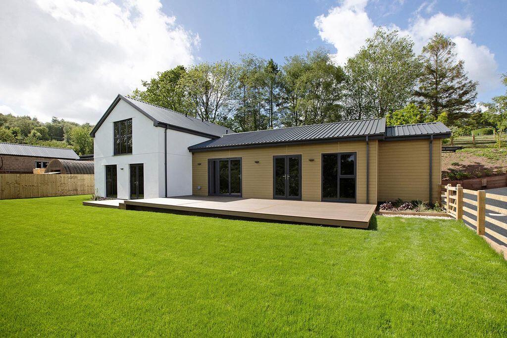 House in Teignbridge, Teignmouth - View 2