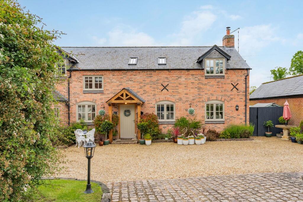 House in Leicester - View 3