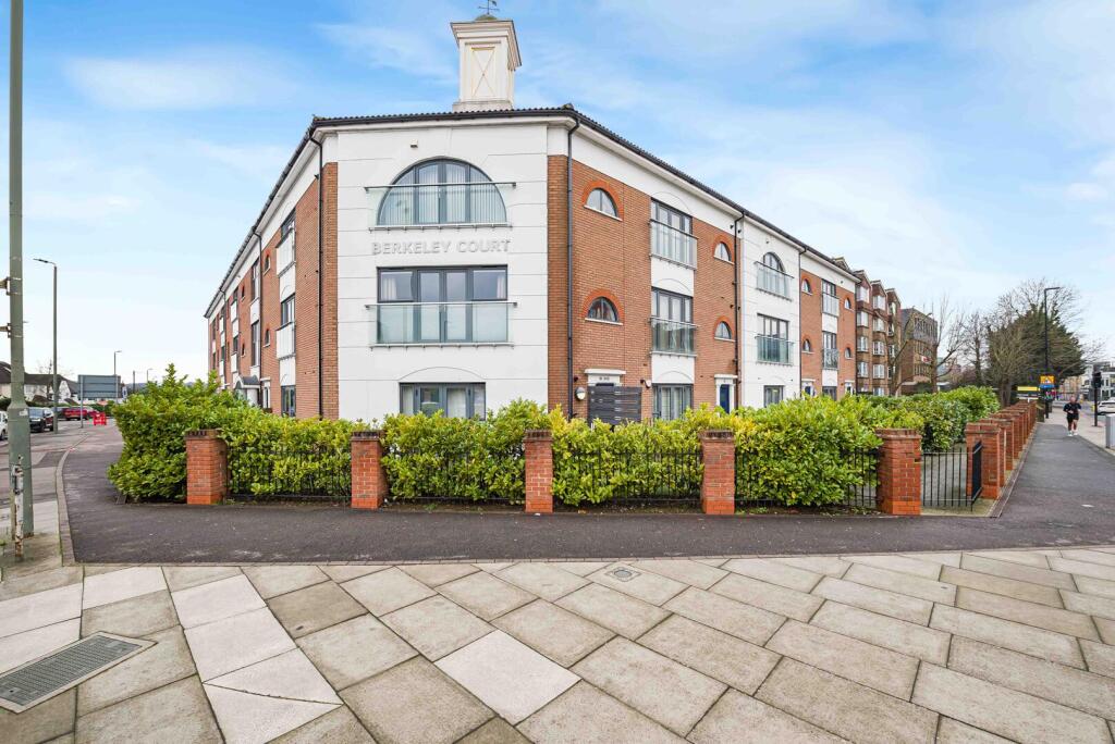 Main image of property: Masons Hill, Bromley