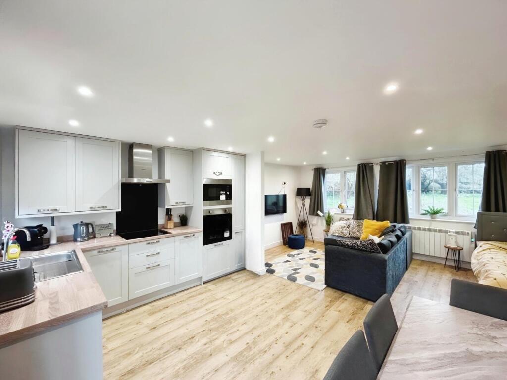 House in Tonbridge - View 2
