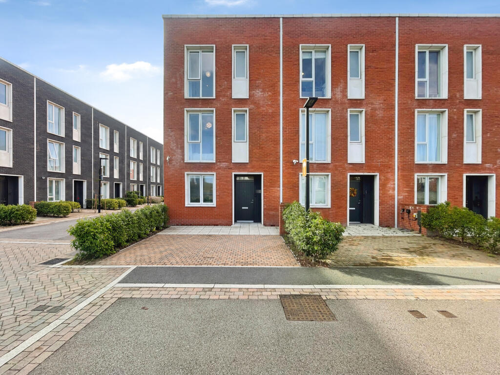 Main image of property: South Loop Square, Birmingham, B16