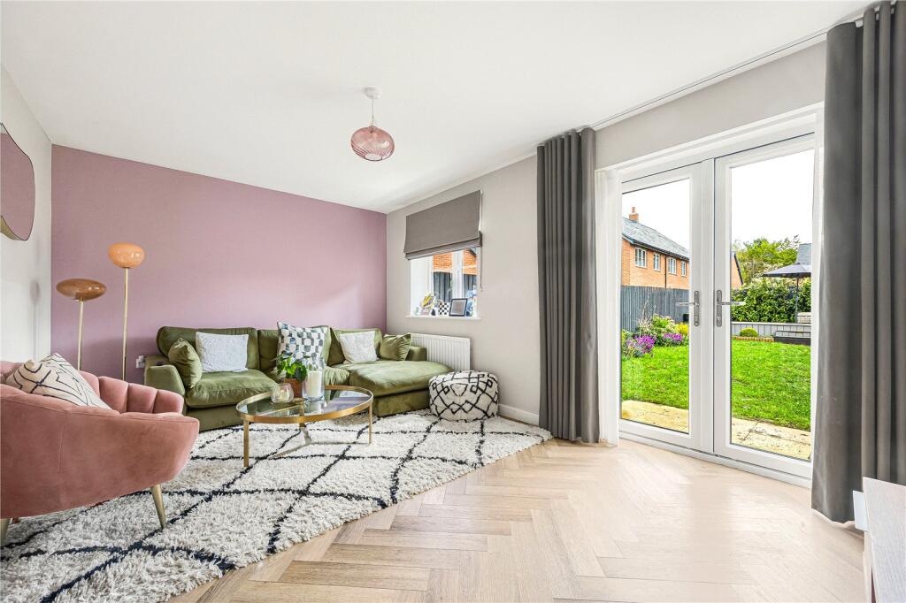 House in South Oxfordshire, Highlands Park, Henley-on-Thames - View 3