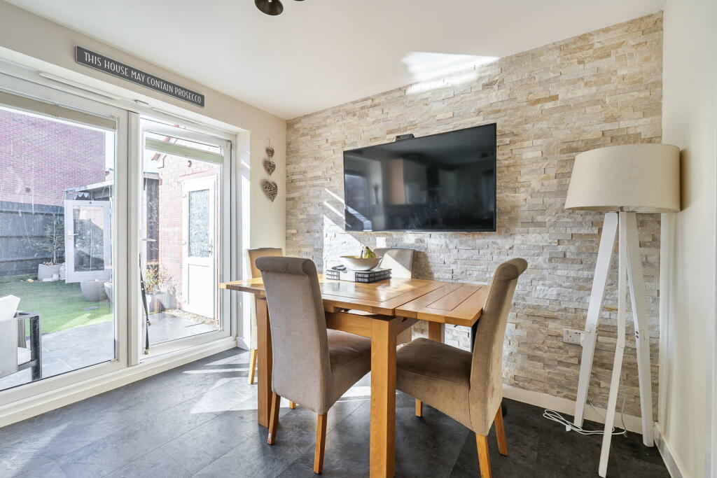 House in Melksham, George Ward Gardens - View 5