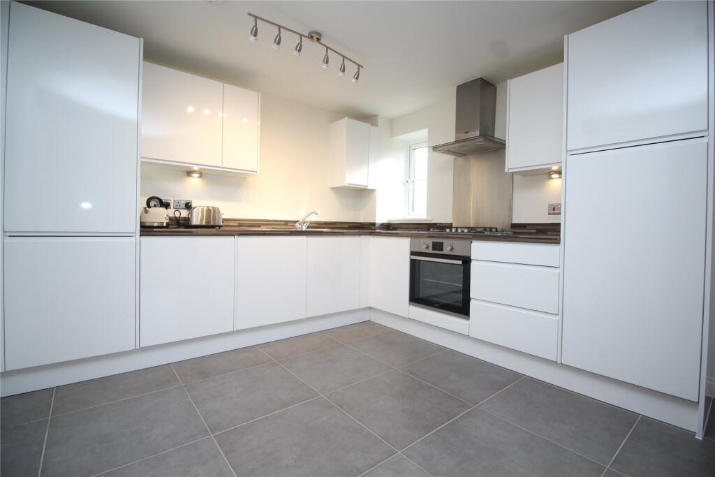 Apartment in Newport Pagnell, City of Milton Keynes - View 2