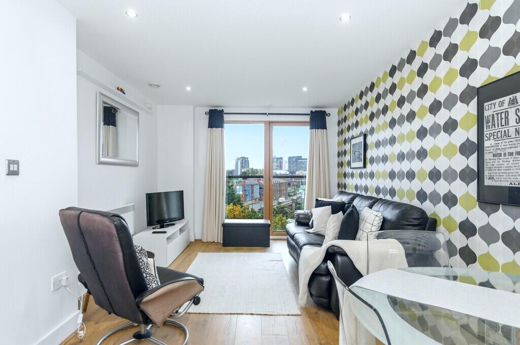 Apartment in Leeds, West Yorkshire - View 2