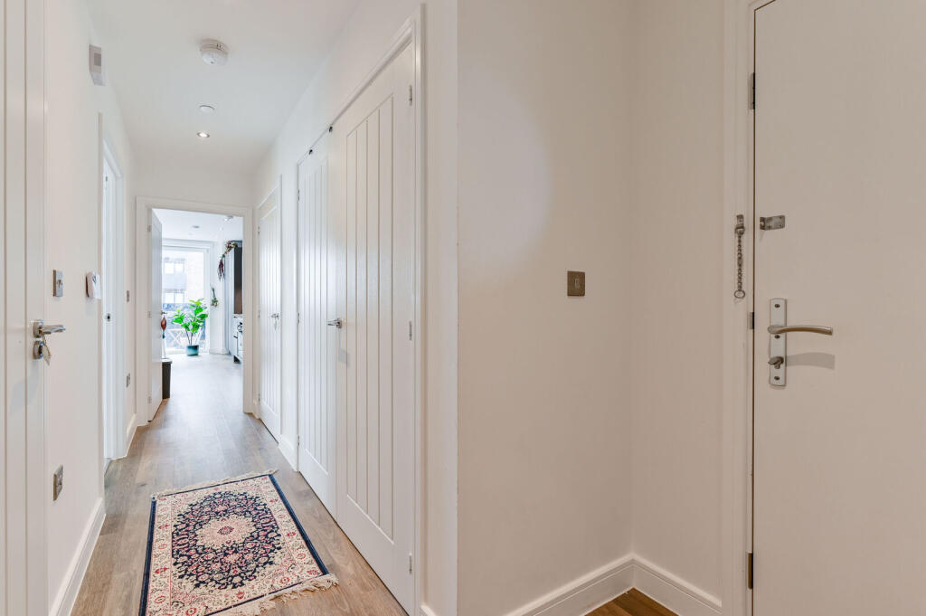 Apartment in London - View 5