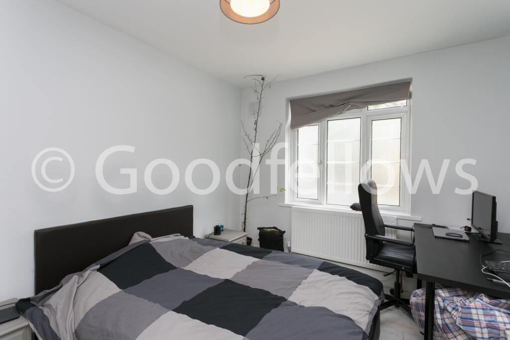 Apartment in Sutton - More