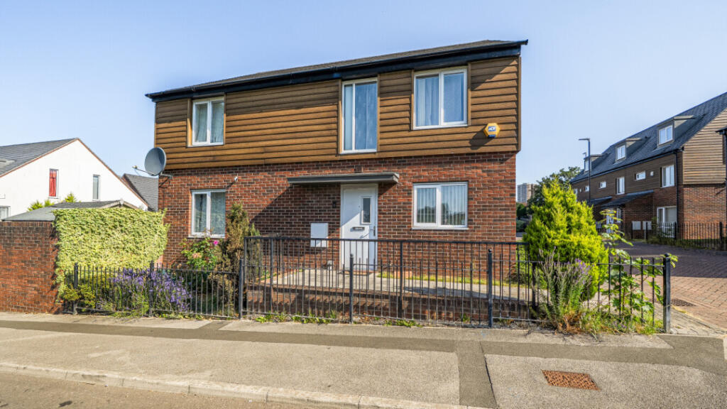 Main image of property: Foundry Mill St, Leeds, LS14 6FJ