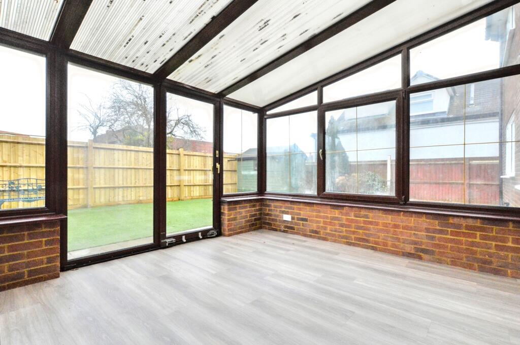 Additional image 5 of Oaklands Lane, St Albans, AL4