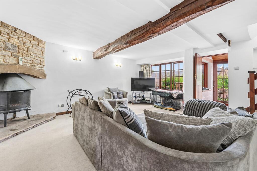 House in Derbyshire Dales, Calver - View 6