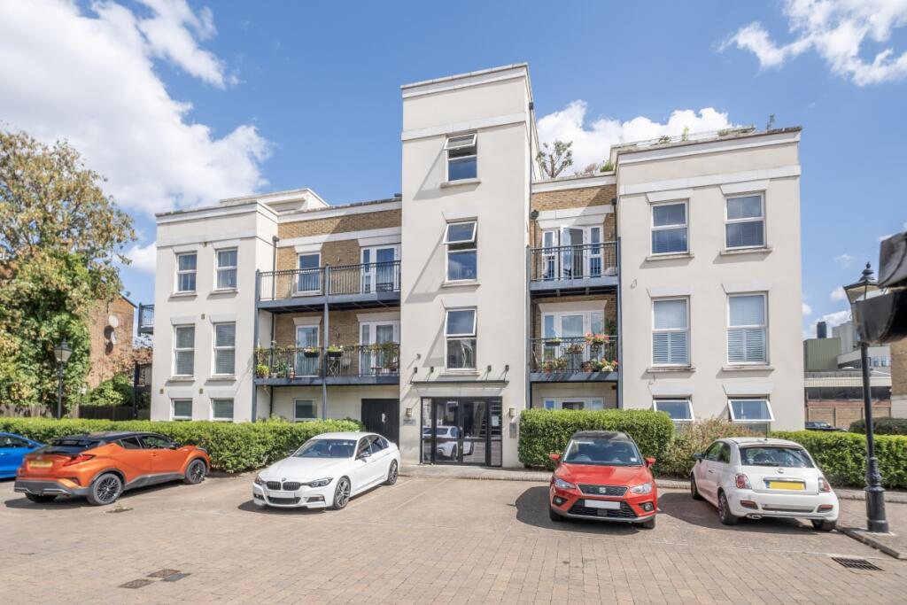 Apartment in London, Mortlake - View 5