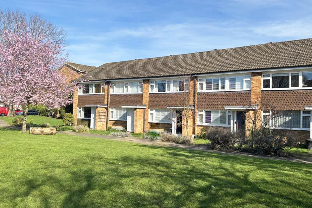 Perryfield Way, Richmond, TW10 photo 2