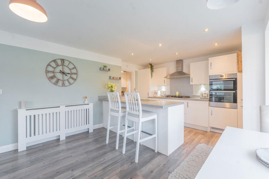 Additional image 2 of Edgefield Close, Redditch, B98 7WB