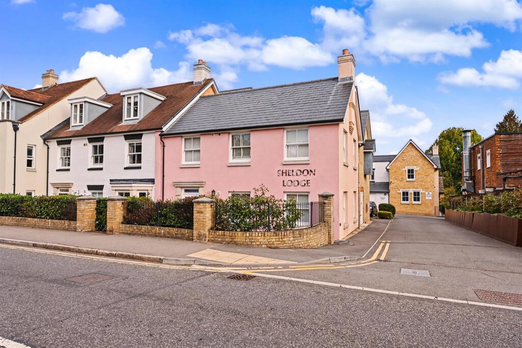 1-bed house on High Street, Berkhamsted, £250,000