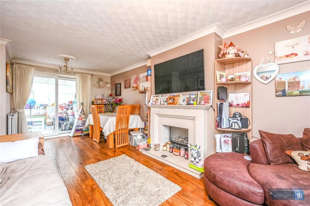 Hurst Park Drive, Liverpool, Merseyside, L36 photo 3