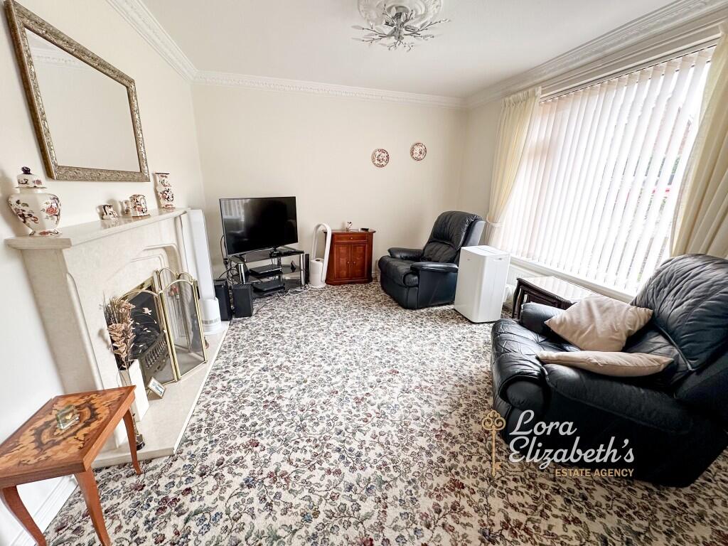 Laxton Drive, Meden Vale, NG20 - More