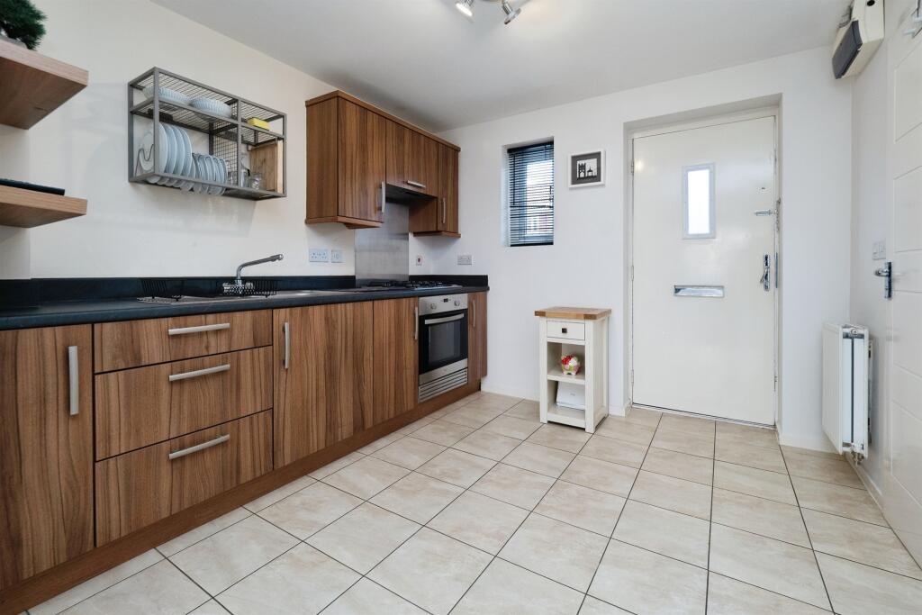 House in Hull, Kingston upon Hull - View 3