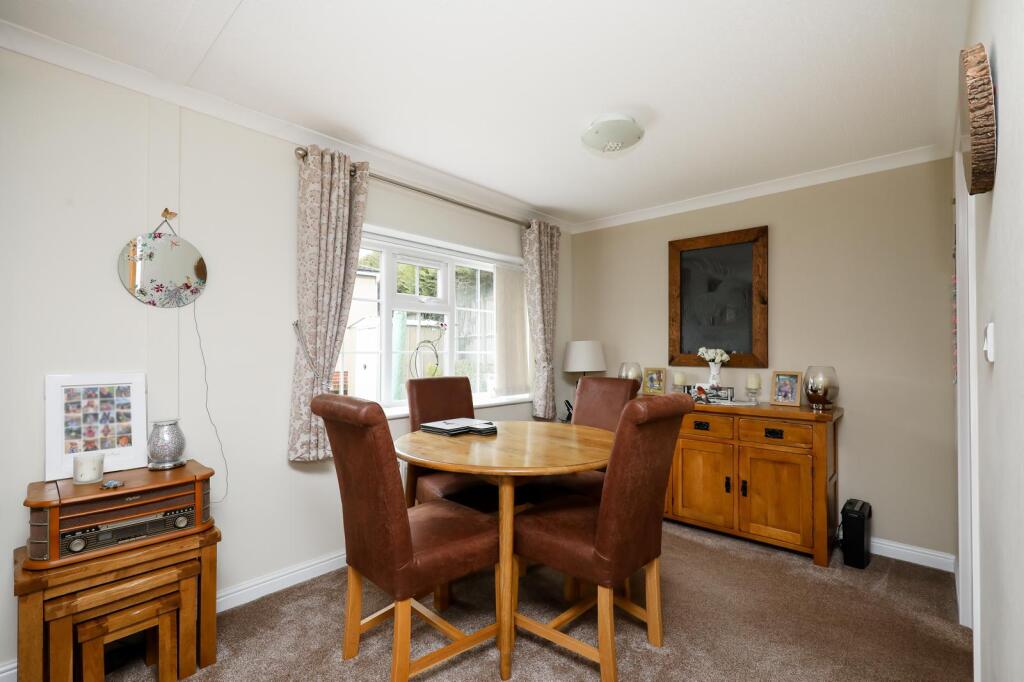 Layters Green Lane, Chalfont St Peter, SL9 photo 4
