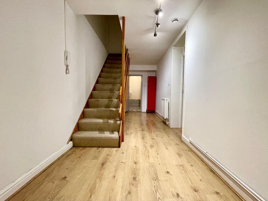 Apartment in Scarborough, North Yorkshire - View 5