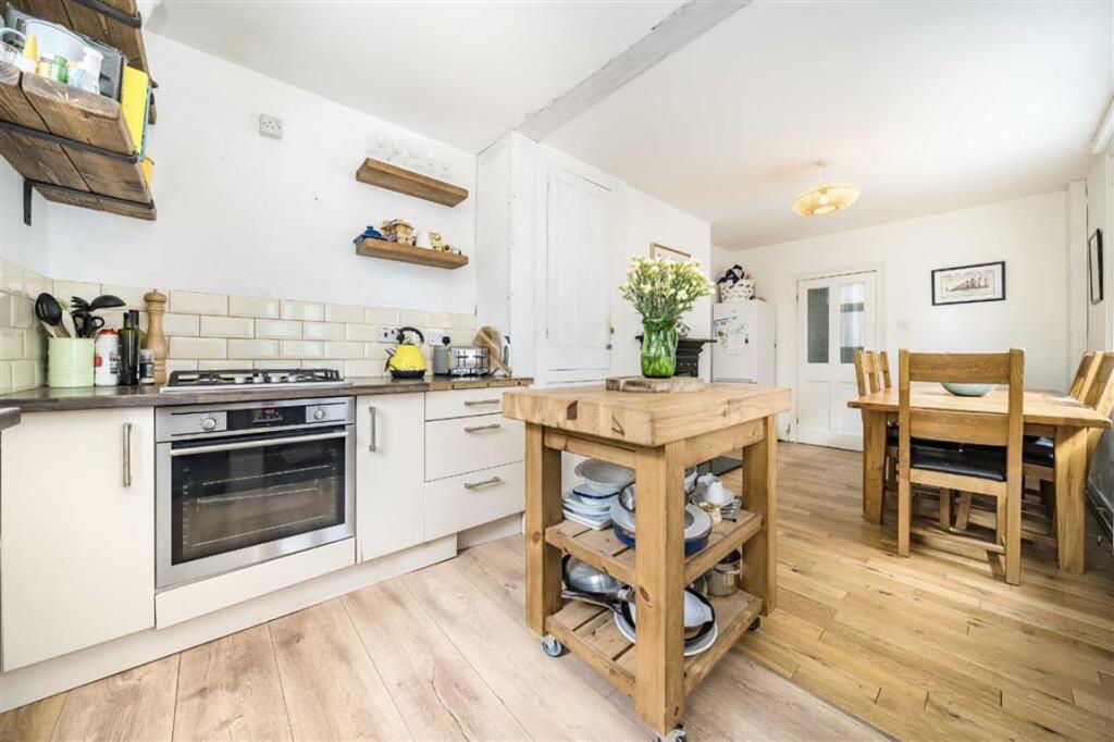 House in London - View 4