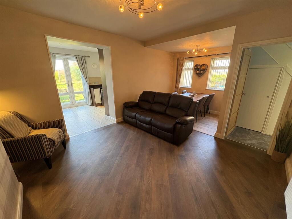 Additional image 12 of Fieldway, Clayton, Bradford