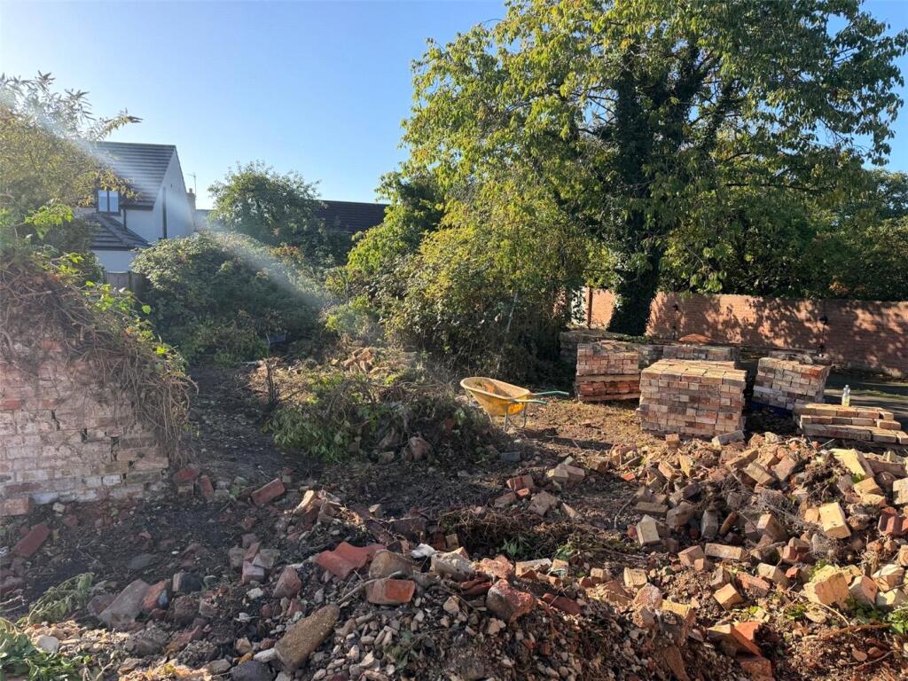 Main image of property: High Street, Helpringham, Lincolnshire, NG34