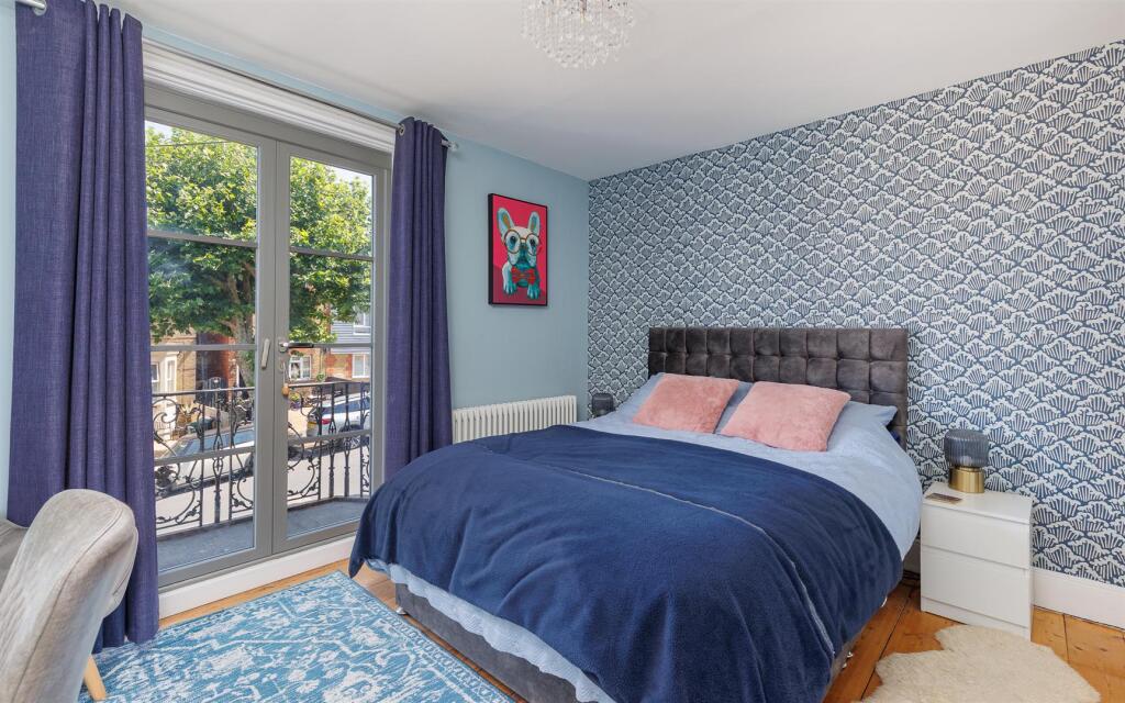 House in Cowes, Isle of Wight - View 4