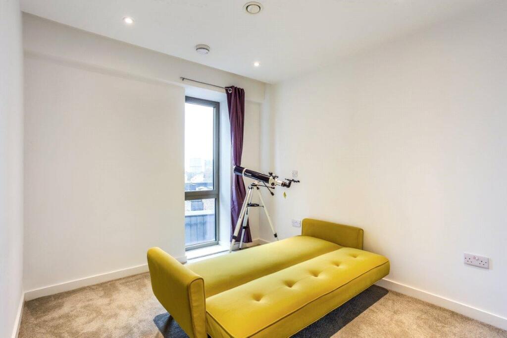 Apartment in Manchester - View 5