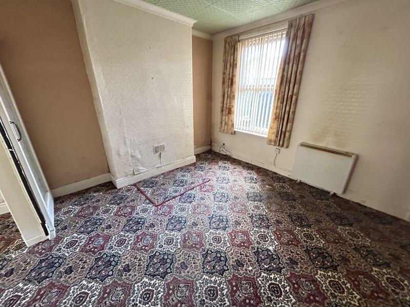 Queens Road, Llandudno Junction photo 4
