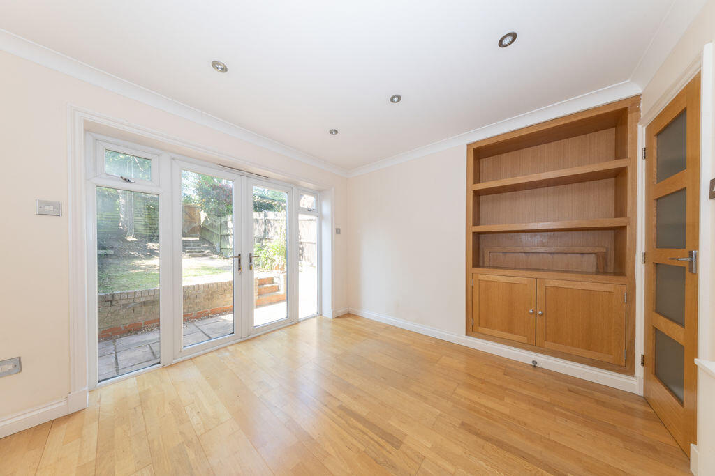 Additional image 8 of Tilsworth Walk, St. Albans