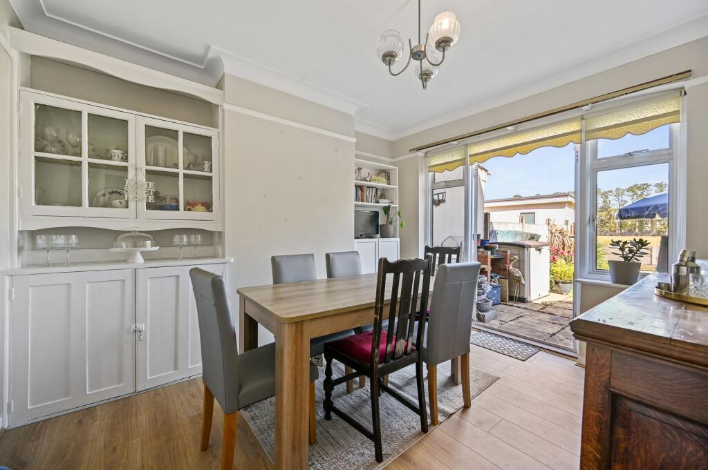 House in Croydon - View 5